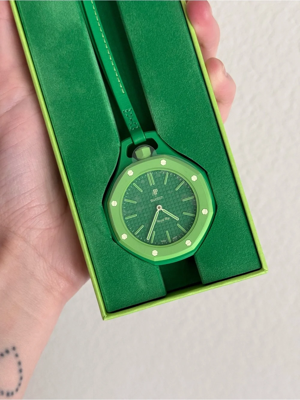 Swatch Royal pop green eight watch